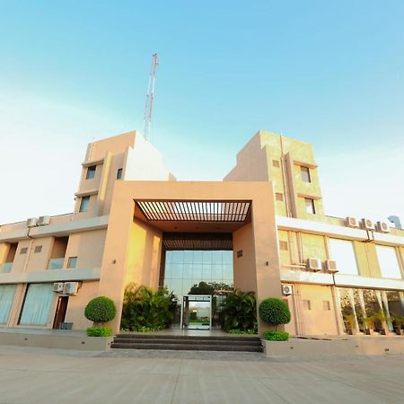 Готель Club Heaven Palanpur Екстер'єр фото
