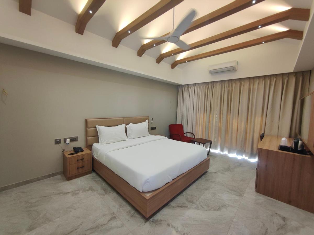 Готель Club Heaven Palanpur Екстер'єр фото