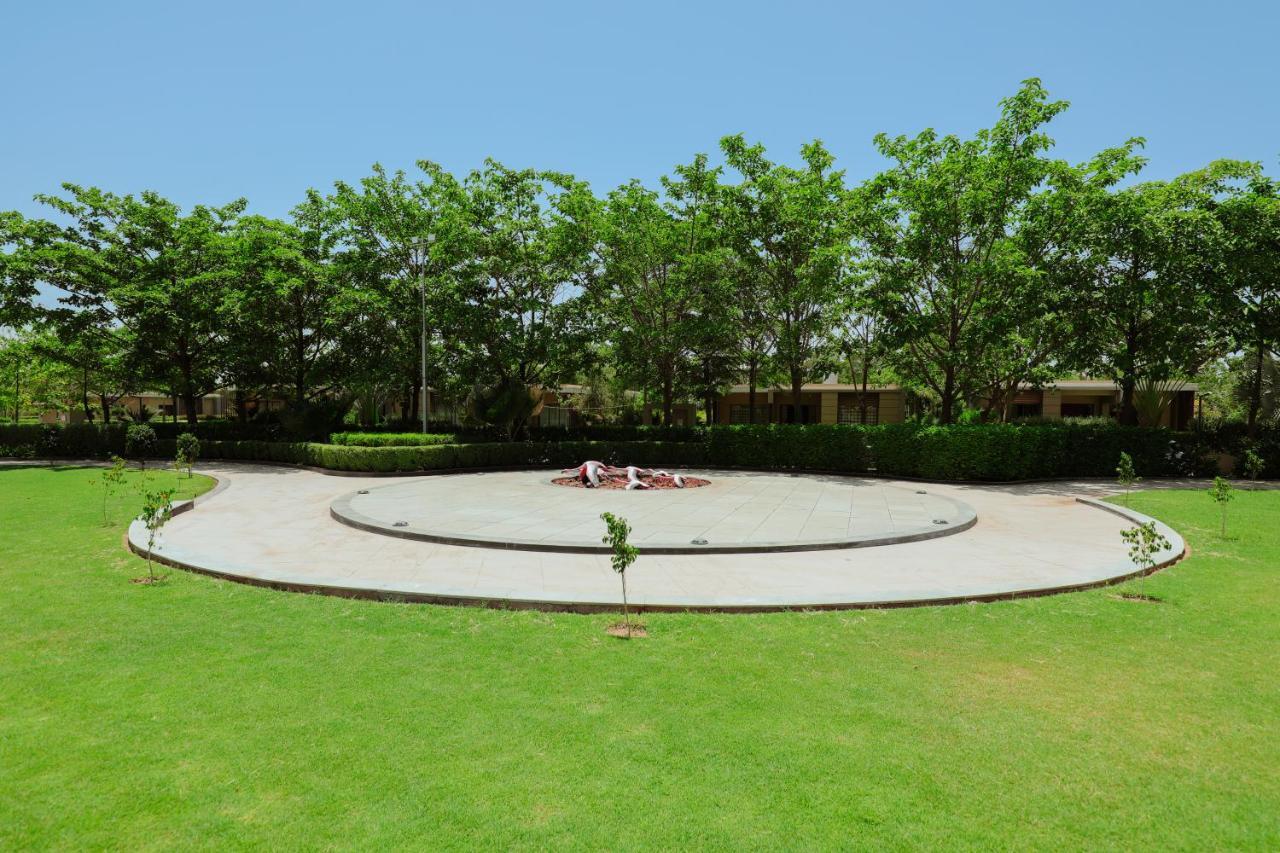 Готель Club Heaven Palanpur Екстер'єр фото