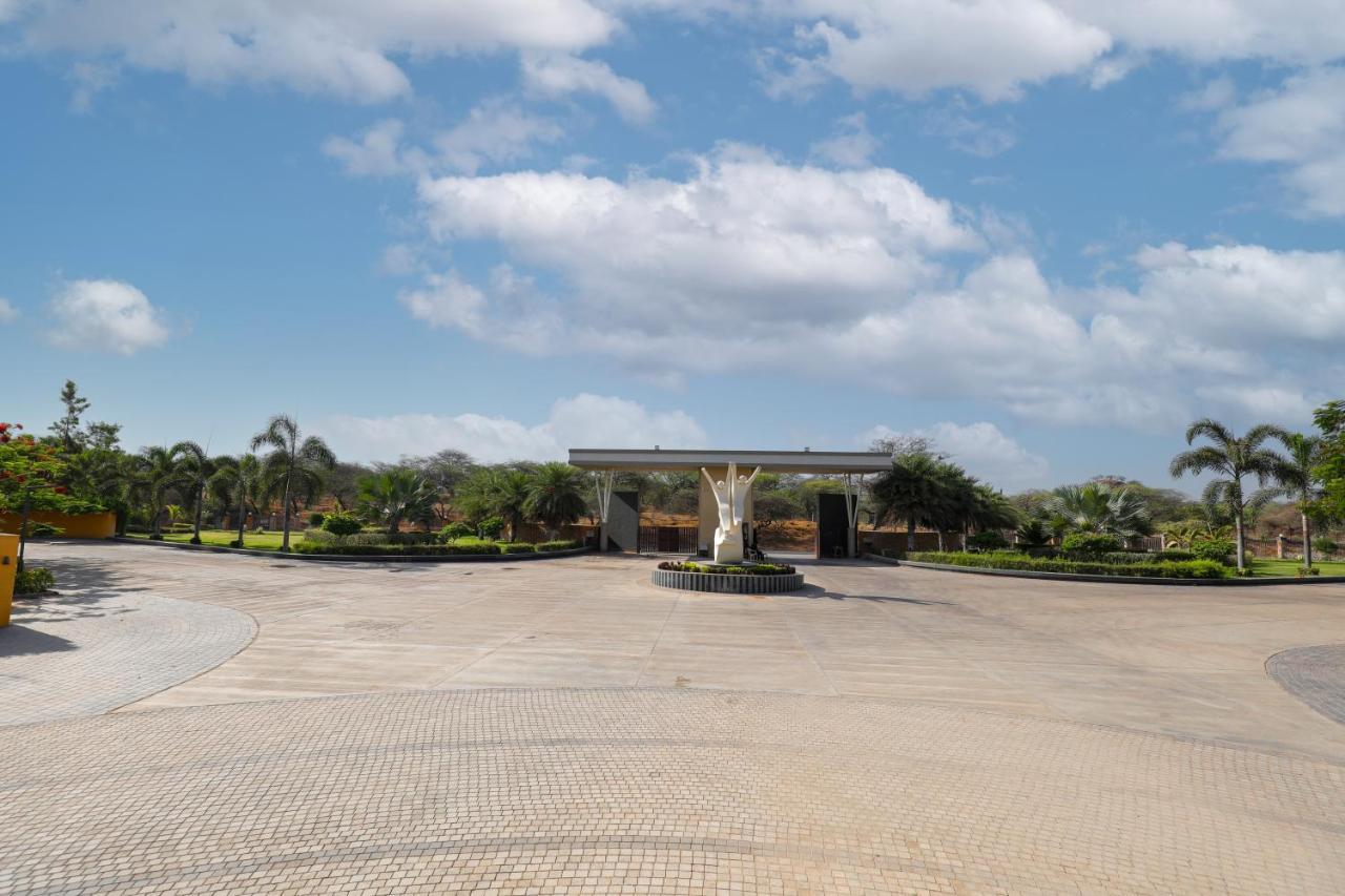 Готель Club Heaven Palanpur Екстер'єр фото