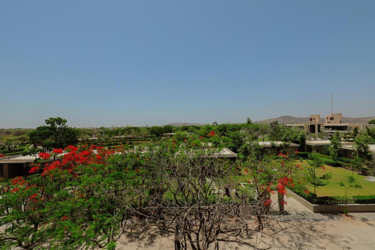 Готель Club Heaven Palanpur Екстер'єр фото