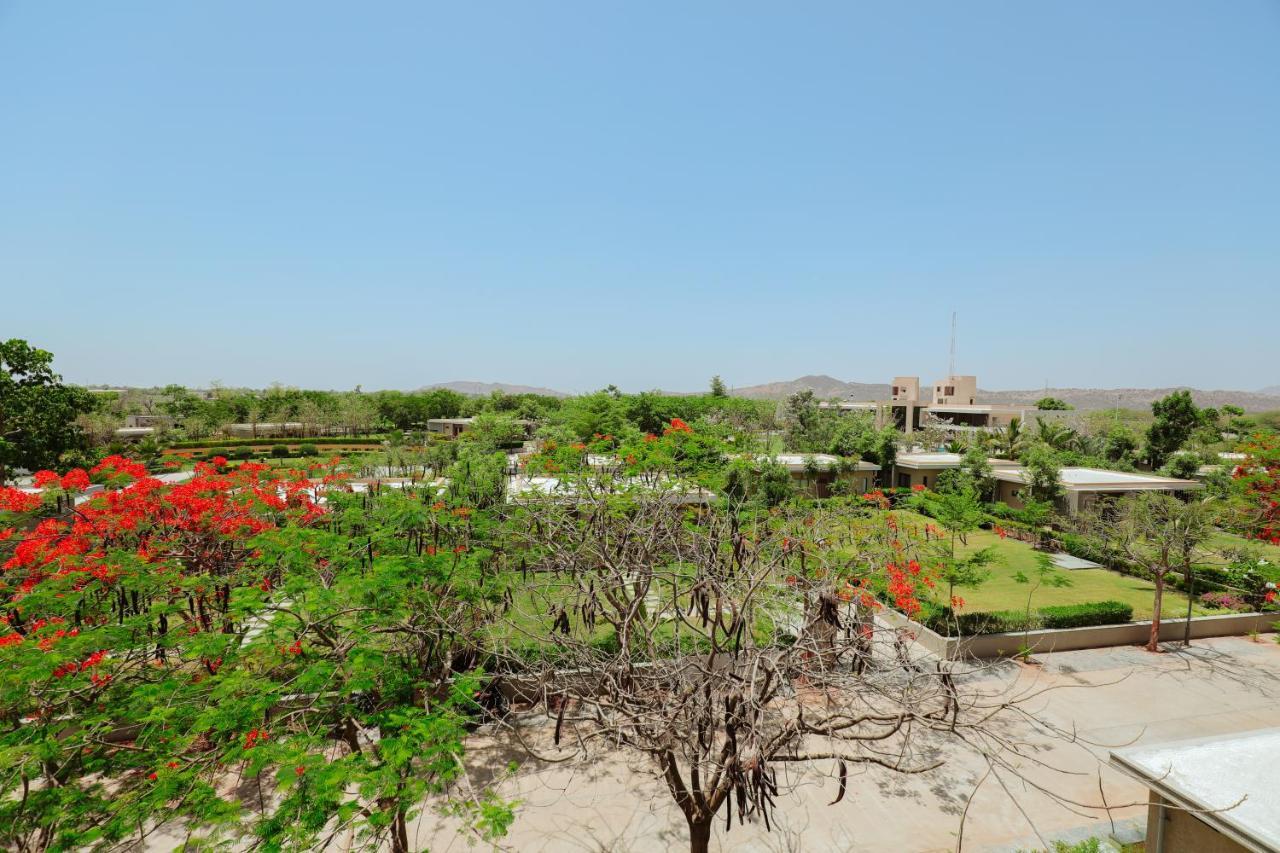 Готель Club Heaven Palanpur Екстер'єр фото